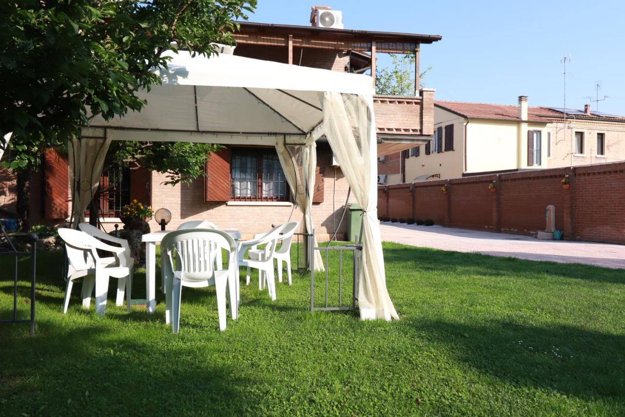 Villa Roberta B&B Ferrara Exterior foto